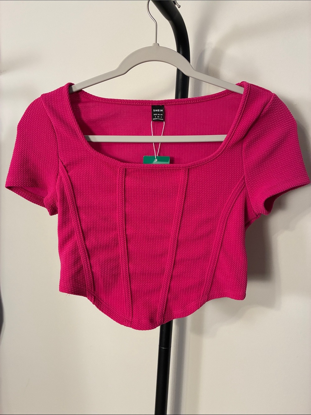 ๐ New! SHEIN Ribbed Square-Neck Crop Top Pink Fitted Stretchy Small NWT - Picture 2 of 7